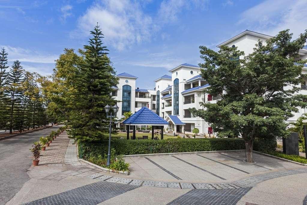 Clarks Exotica Convention Resort & Spa Devanahalli Exterior photo