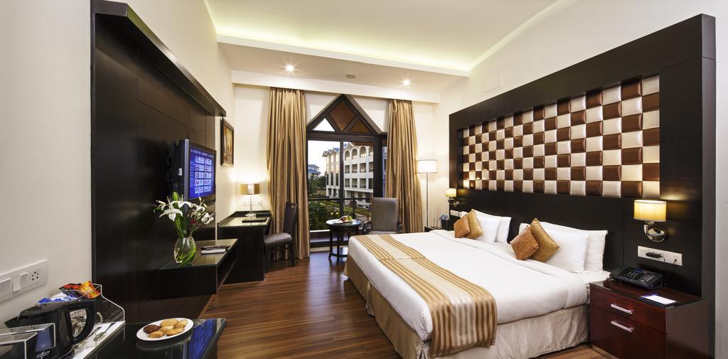 Clarks Exotica Convention Resort & Spa Devanahalli Exterior photo