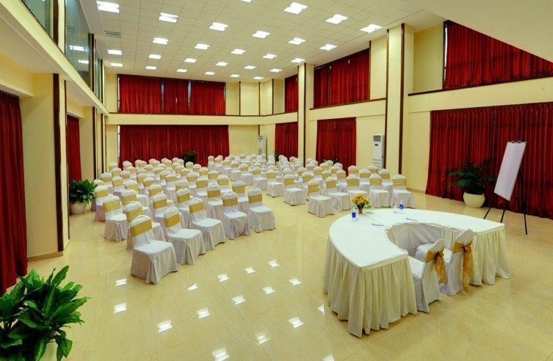 Clarks Exotica Convention Resort & Spa Devanahalli Exterior photo