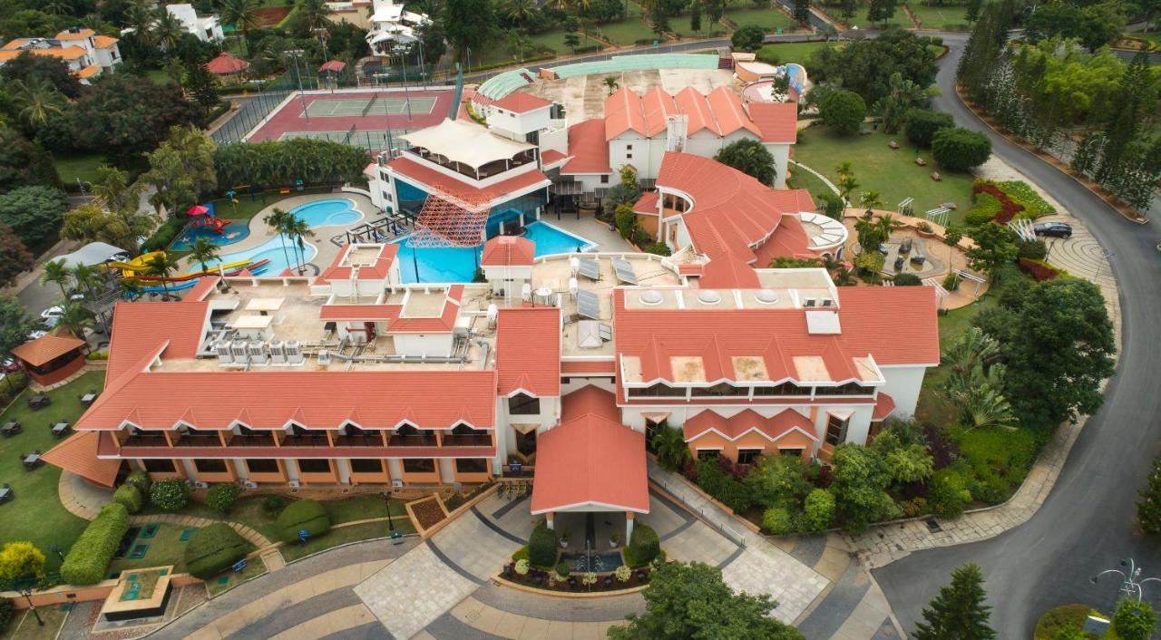Clarks Exotica Convention Resort & Spa Devanahalli Exterior photo